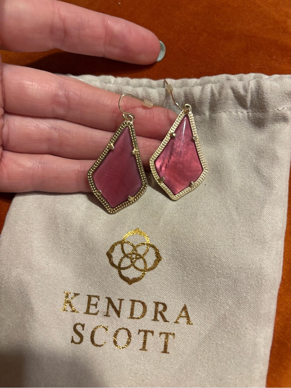 Kendra Scott Rosy Pink *Retired Style* Drop Earrings - Picture 4 of 4